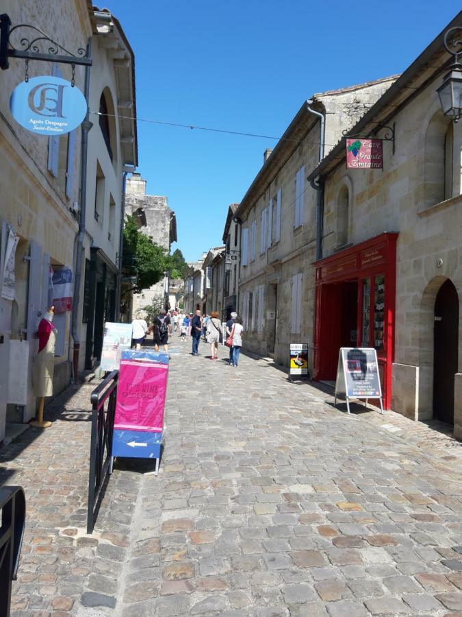 Les Logis Des Vignobles Saint Emilion En Duplex N 2 Avec Terrasse Apartman Kültér fotó